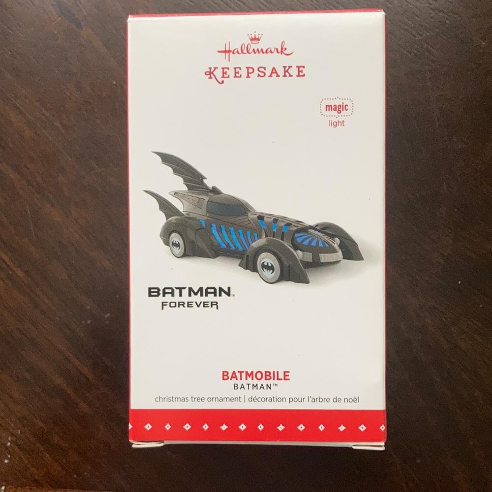2015 hallmark keepsake Batman ornament.